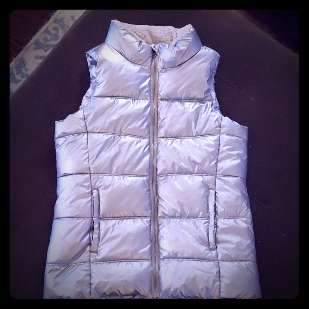 Old Navy Frost Free Puffer Vest